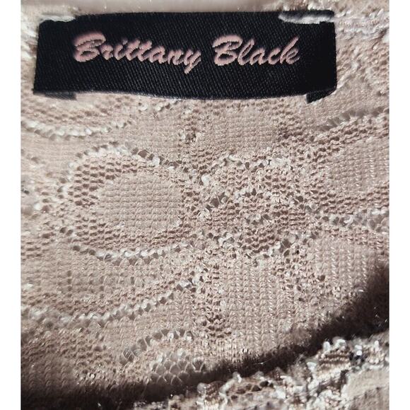 Floral lace Sequined silver grey Sleeveless top Sz small Lined stretch coquette - Picture 4 of 8